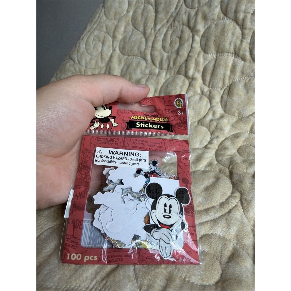 Disney Character Stickers 100 Pack  Mickey Mouse New In Package